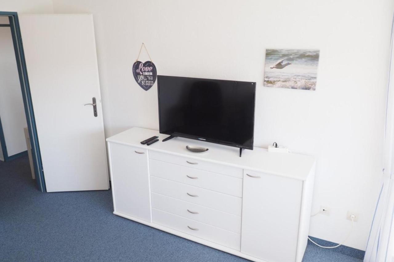Apartment 205 *